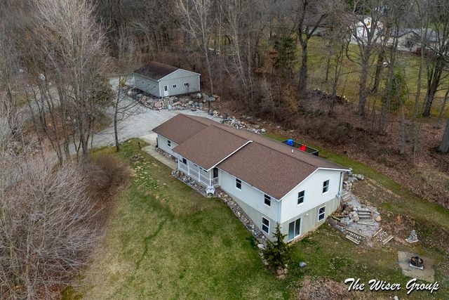 2713 Hillcrest Drive, Ionia, MI 48846