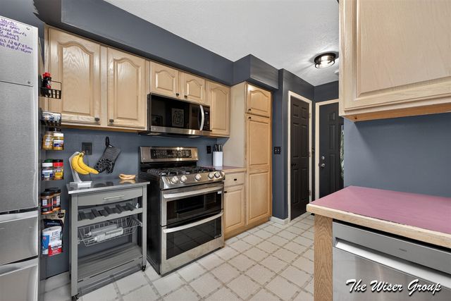 2713 Hillcrest Drive, Ionia, MI 48846