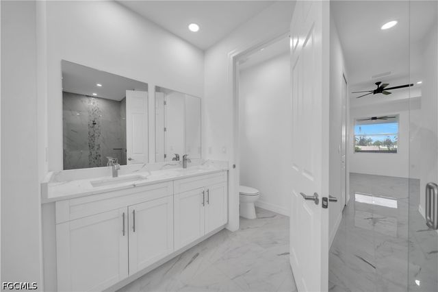 6 SW 37th AVE, Cape Coral, FL 33991