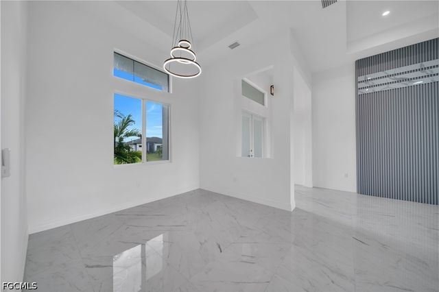 6 SW 37th AVE, Cape Coral, FL 33991