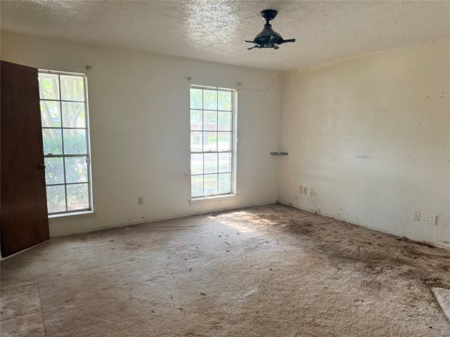 1538 Briarbank Drive, Sugar Land, TX 77498