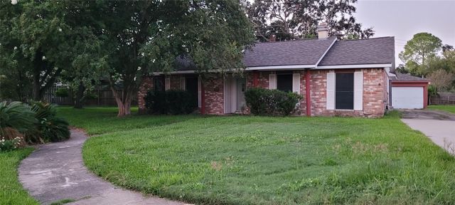 1538 Briarbank Drive, Sugar Land, TX 77498