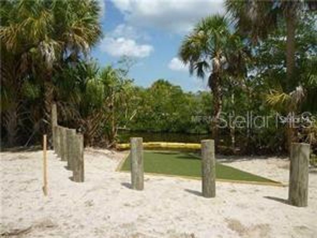 Image 13 of property listing at 16810 ACAPULCO ROAD, Punta Gorda, FL 33955