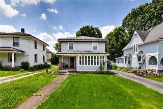 719 Robbins Avenue, Niles, OH 44446