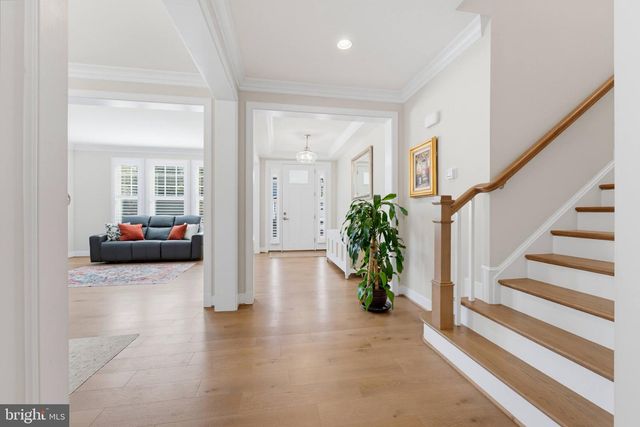 5899 ETHANS WAY, Burke, VA 22015