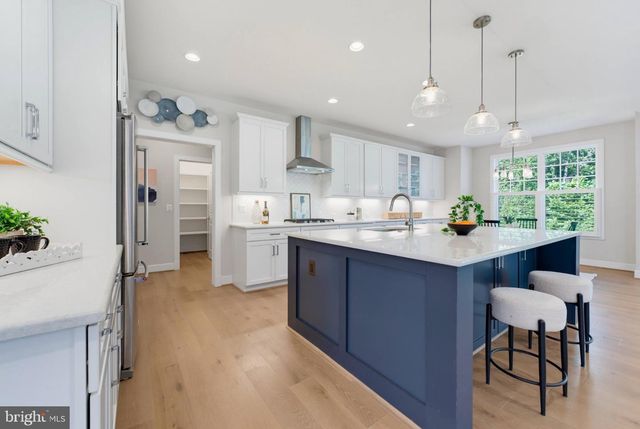 5899 ETHANS WAY, Burke, VA 22015
