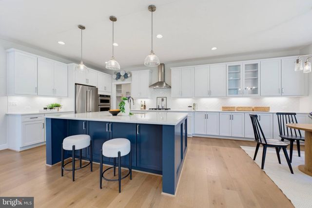 5899 ETHANS WAY, Burke, VA 22015