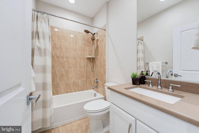 5899 ETHANS WAY, Burke, VA 22015