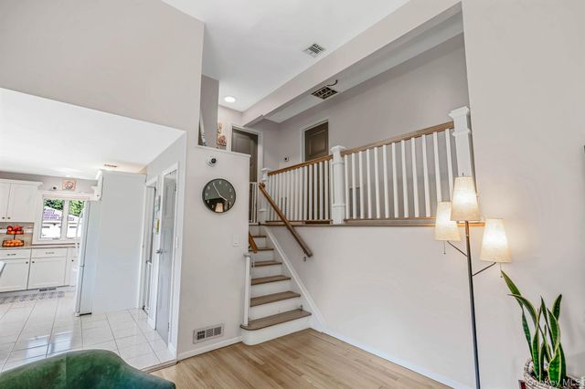 1 Rutgers Street, Smithtown, NY 11787
