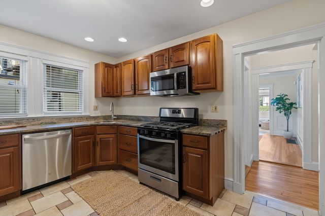 88-90 Auburn St 90, Newton, MA 02466