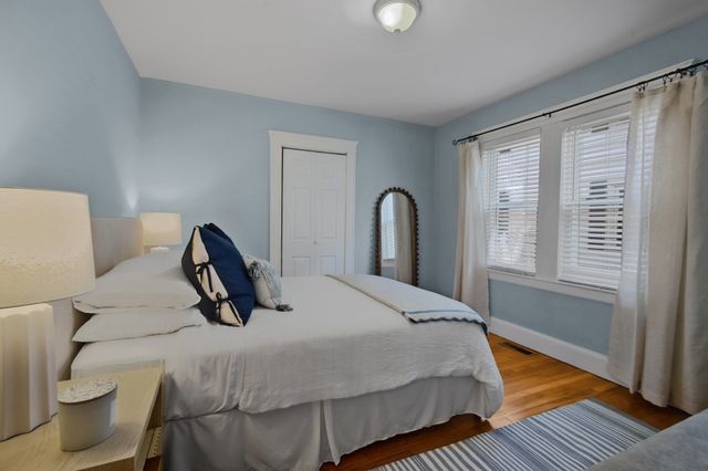 88-90 Auburn St 90, Newton, MA 02466