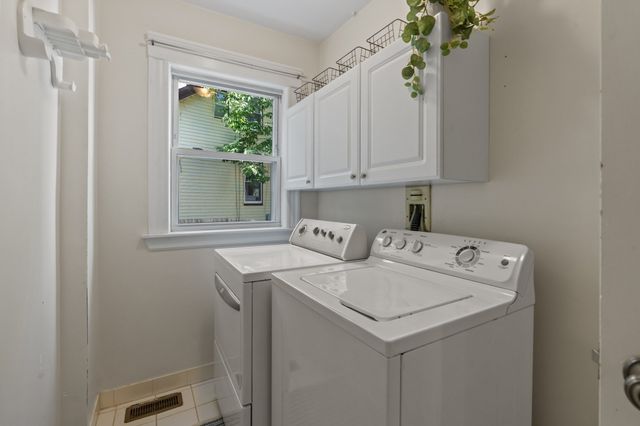 88-90 Auburn St 90, Newton, MA 02466