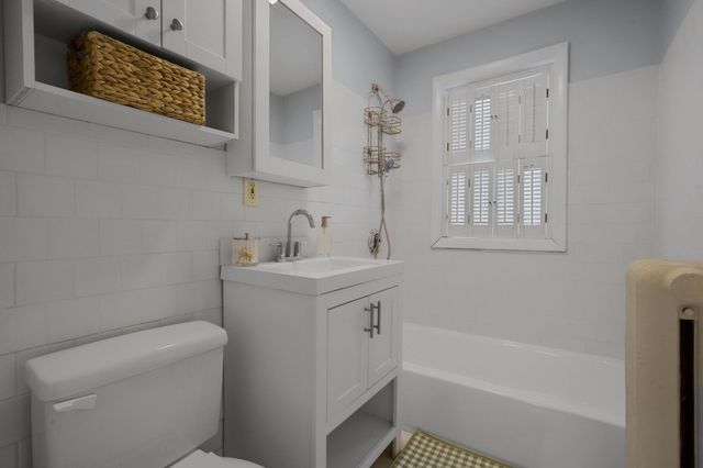 88-90 Auburn St 90, Newton, MA 02466