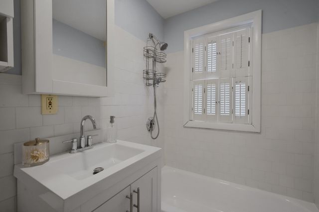88-90 Auburn St 90, Newton, MA 02466