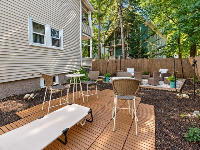 88-90 Auburn St 90, Newton, MA 02466