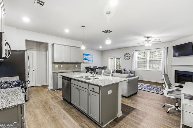 120 Woodhouse Circle, Acworth, GA 30102