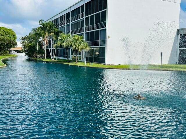 890 N Federal Highway 101, Lantana, FL 33462
