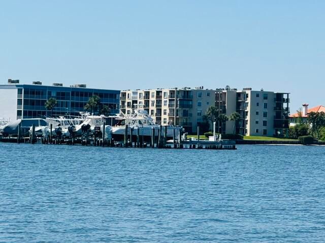 890 N Federal Highway 101, Lantana, FL 33462