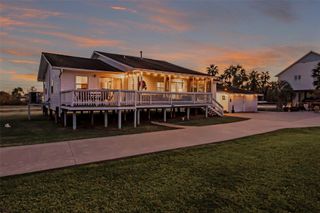1583 County Road 291, Sargent, TX 77414