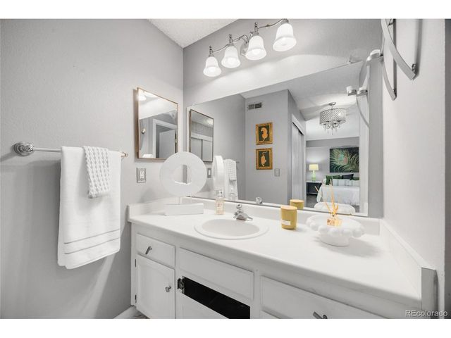 14469 E 1st Dr A12, Aurora, CO 80011