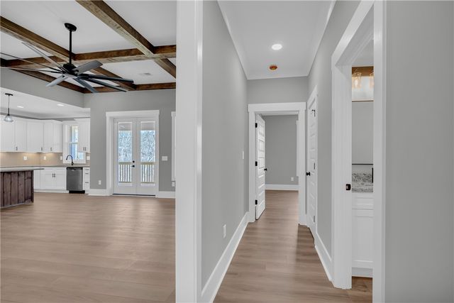 1201 Stillwater Drive, Seneca, SC 29672