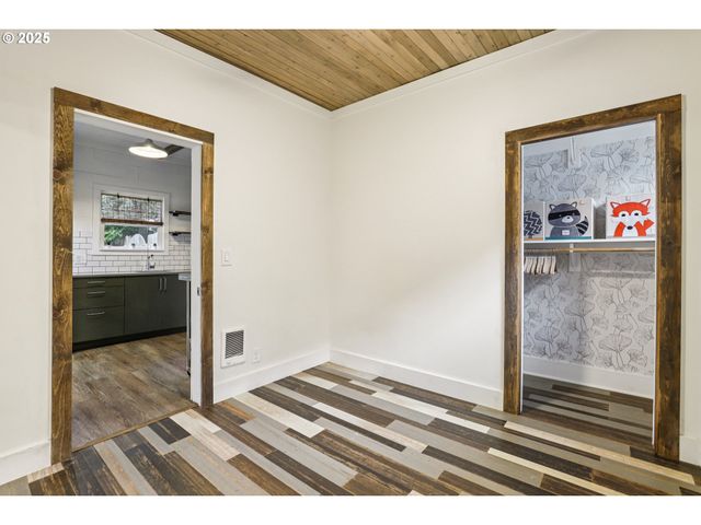 1248 N WATTS St, Portland, OR 97217