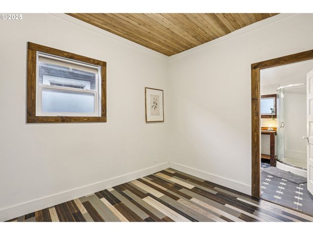 1248 N WATTS St, Portland, OR 97217