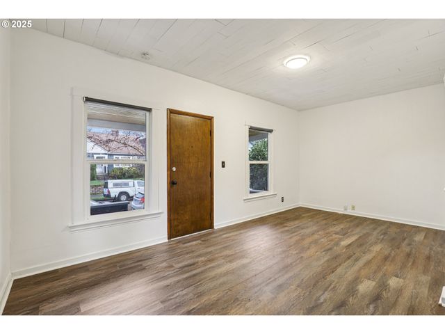 1248 N WATTS St, Portland, OR 97217