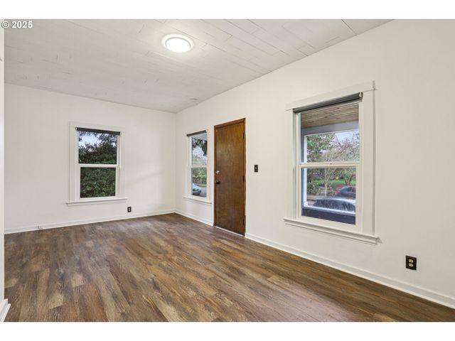 1248 N WATTS St, Portland, OR 97217