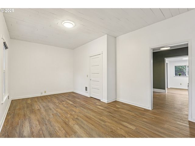 1248 N WATTS St, Portland, OR 97217