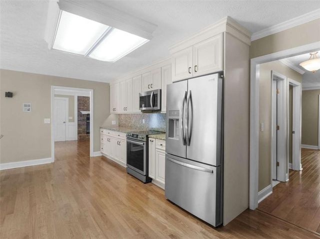 8601 N Shore Drive N, Jonesboro, GA 30236