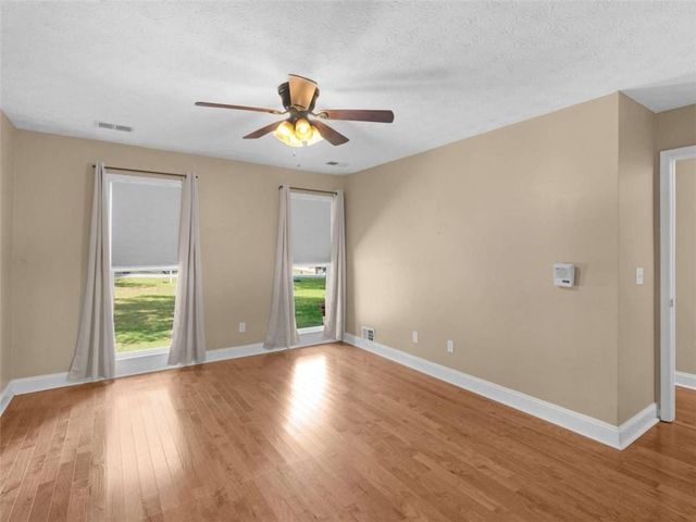 8601 N Shore Drive N, Jonesboro, GA 30236