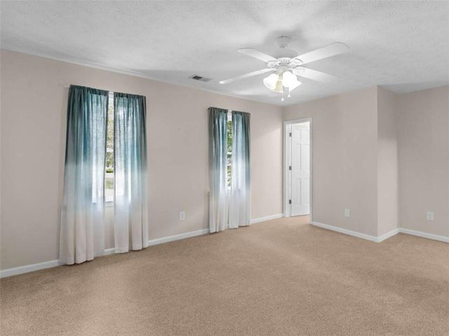 8601 N Shore Drive N, Jonesboro, GA 30236