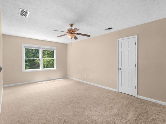 8601 N Shore Drive N, Jonesboro, GA 30236