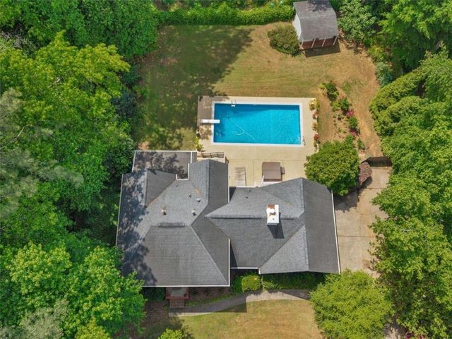 8601 N Shore Drive N, Jonesboro, GA 30236