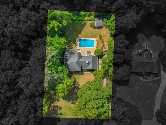 8601 N Shore Drive N, Jonesboro, GA 30236