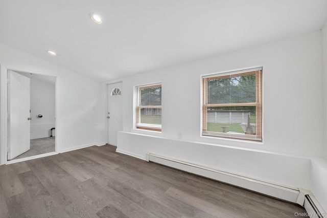 85 Holloran Road, New Windsor, NY 12553