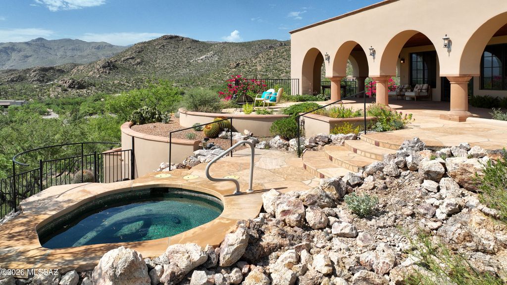 Image 1 of property listing at 13221 E Saddlerock Road, Tucson, AZ 85749