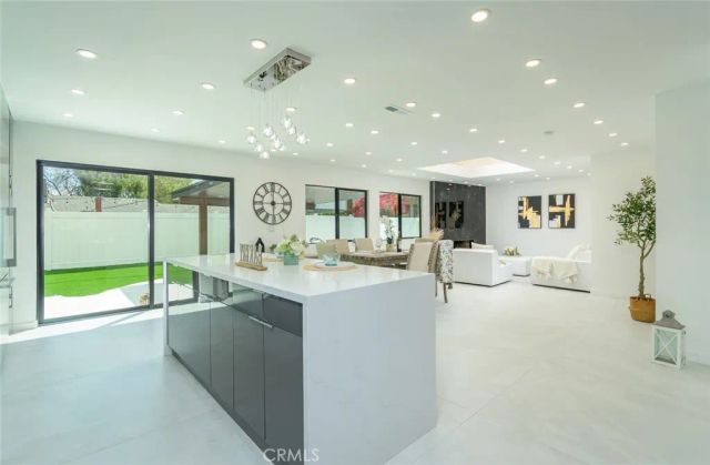 19806 Needles, Chatsworth, CA 91311