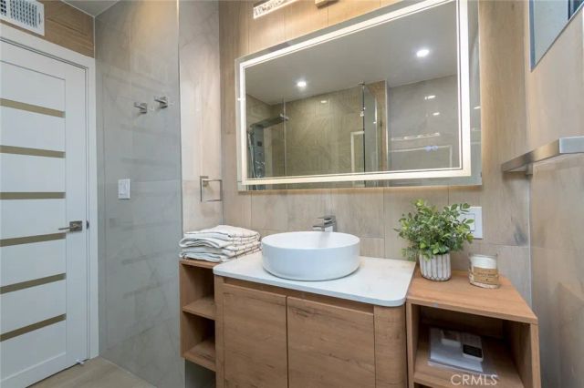 19806 Needles, Chatsworth, CA 91311