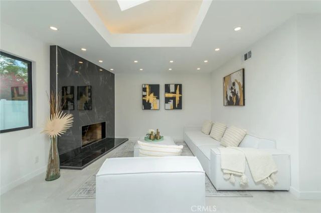 19806 Needles, Chatsworth, CA 91311