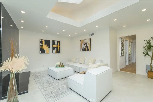 19806 Needles, Chatsworth, CA 91311