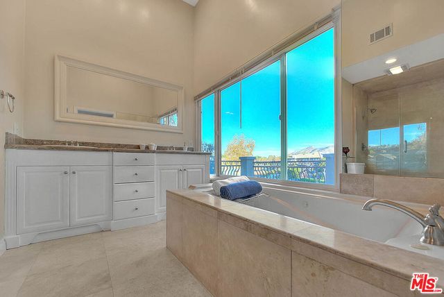 3800 Weatherly Circle, Westlake Village, CA 91361
