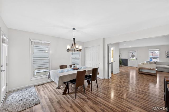 3261 Simeon Bunker Street, St Charles, MO 63301