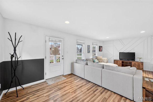 3261 Simeon Bunker Street, St Charles, MO 63301