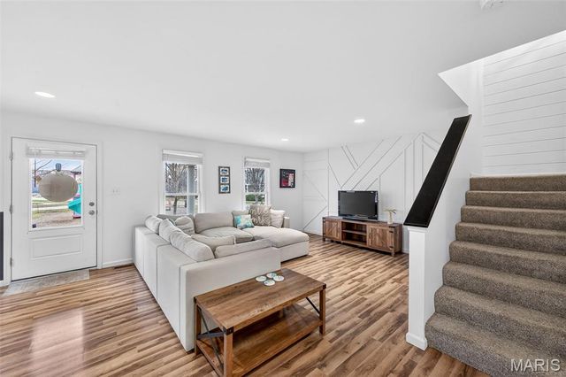 3261 Simeon Bunker Street, St Charles, MO 63301