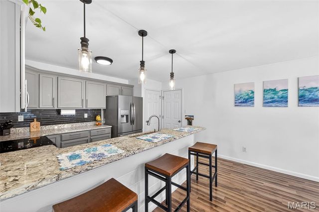 3261 Simeon Bunker Street, St Charles, MO 63301