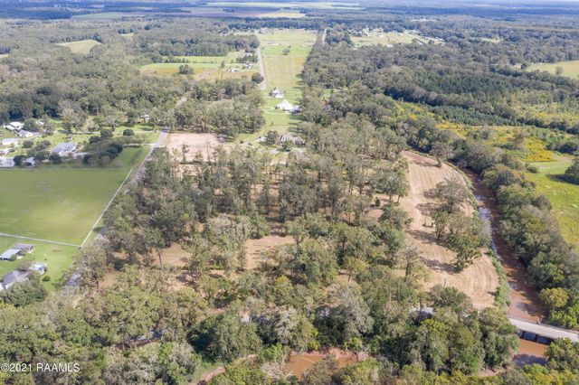 70 Mcveigh Road, Arnaudville, LA 70512