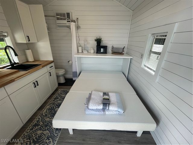 4628 Southern Breeze DR, Naples, FL 34114