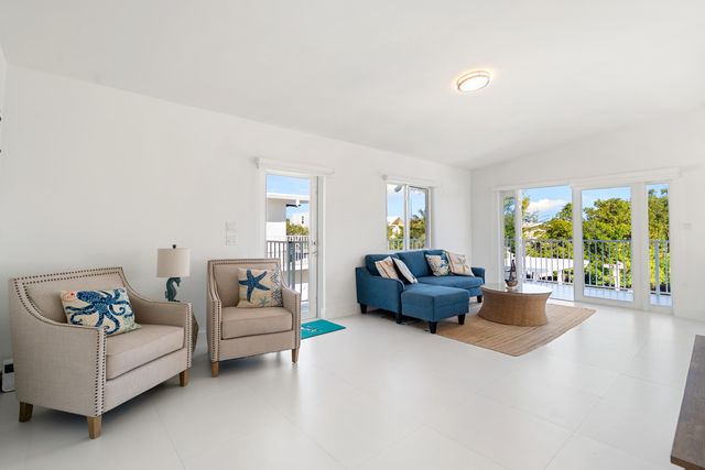 204 La Paloma Road, Key Largo, FL 33037